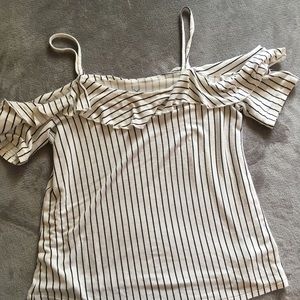 Cute stripped cold shoulder shirt
